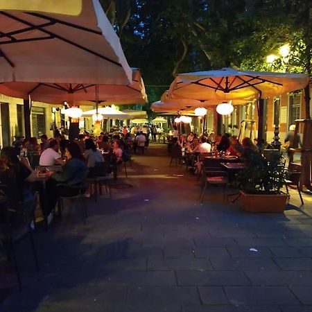In Centro A Trieste Bagian luar foto